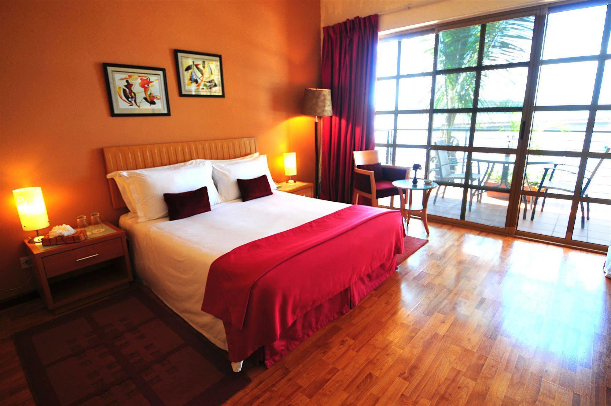 Speke Resort & Conference Centre Munyonyo Dış mekan fotoğraf