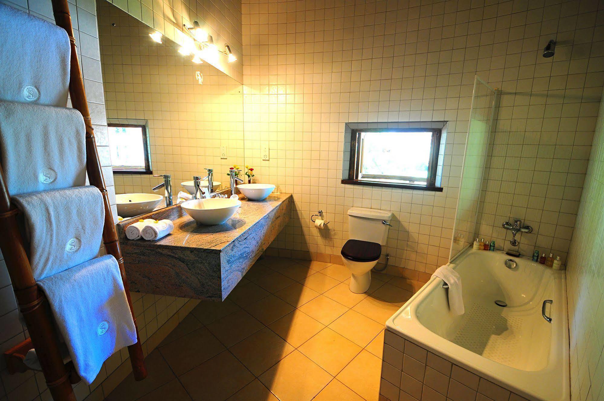 Speke Resort & Conference Centre Munyonyo Dış mekan fotoğraf