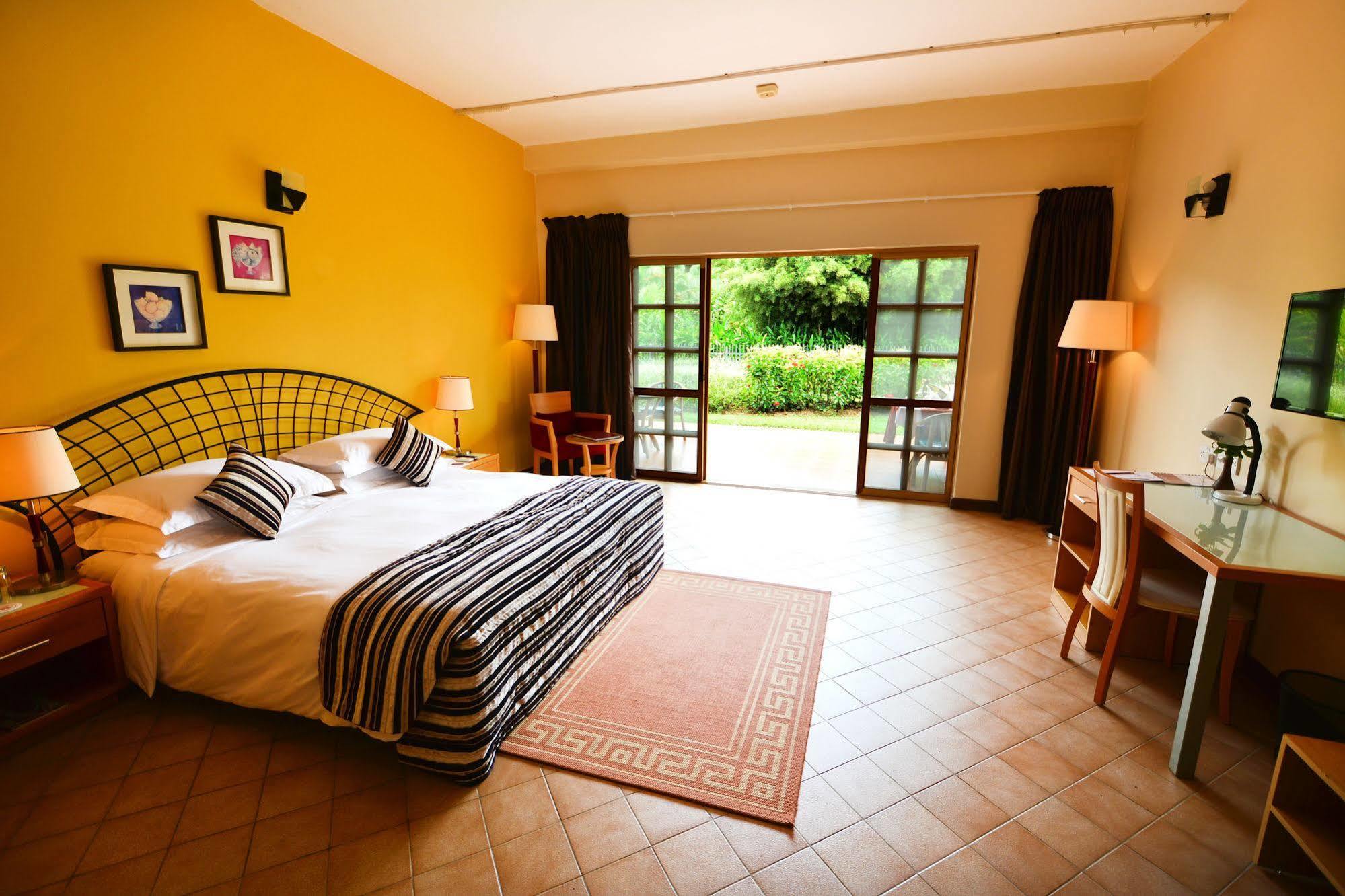 Speke Resort & Conference Centre Munyonyo Dış mekan fotoğraf